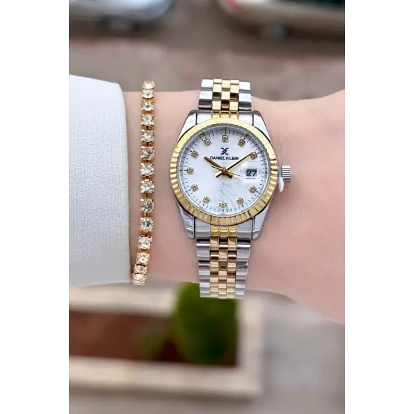 Gold Gümüş Renk 28 Mm Kadın Kol Saati ve Bileklik