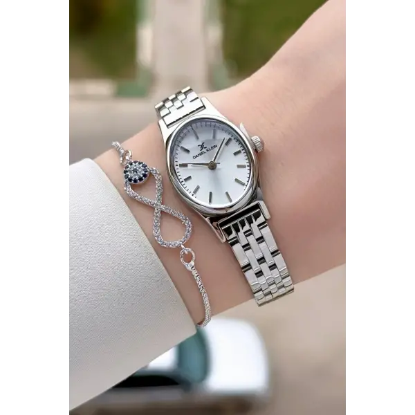 Gümüş Renk Hediye Paketli Kadın Kol Saati ve Bileklik