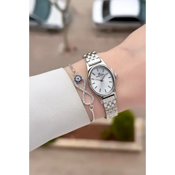 Gümüş Renk Hediye Paketli Kadın Kol Saati ve Bileklik