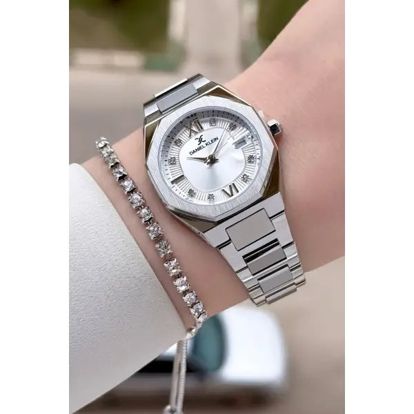 Gümüş Renk Hediye Paketli 30 Mm Kadın Kol Saati ve Bileklik