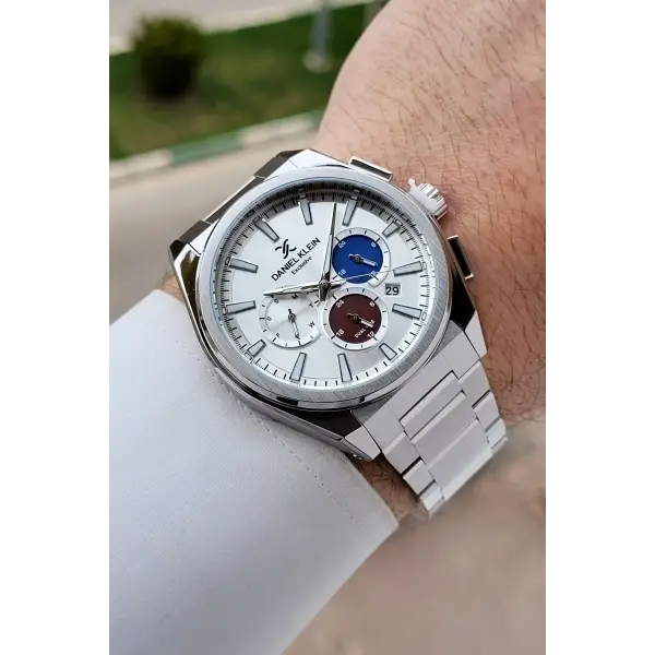 Kadranı Renkli Kordonu Gümüş Renk 44 mm İç Göstergeleri Aktif Erkek Kol Saati