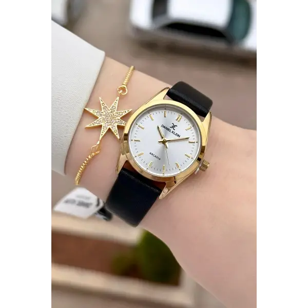 Kasası Gold Kordonu Siyah Renk Hediye Paketli Kadın Kol Saati ve Bileklik