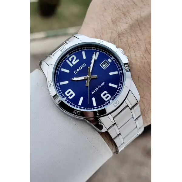 Kadranı Lacivert Gümüş Renk Hediye Paketli Erkek Kol Saati