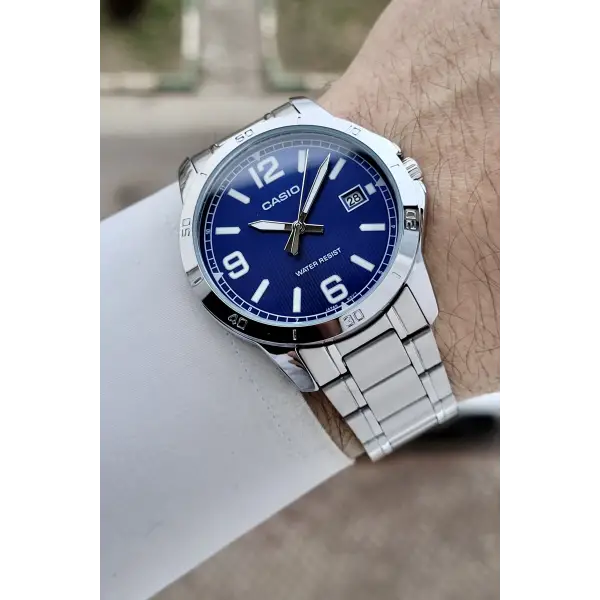 Kadranı Lacivert Gümüş Renk Hediye Paketli Erkek Kol Saati