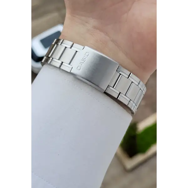 Kadranı Lacivert Gümüş Renk Hediye Paketli Erkek Kol Saati