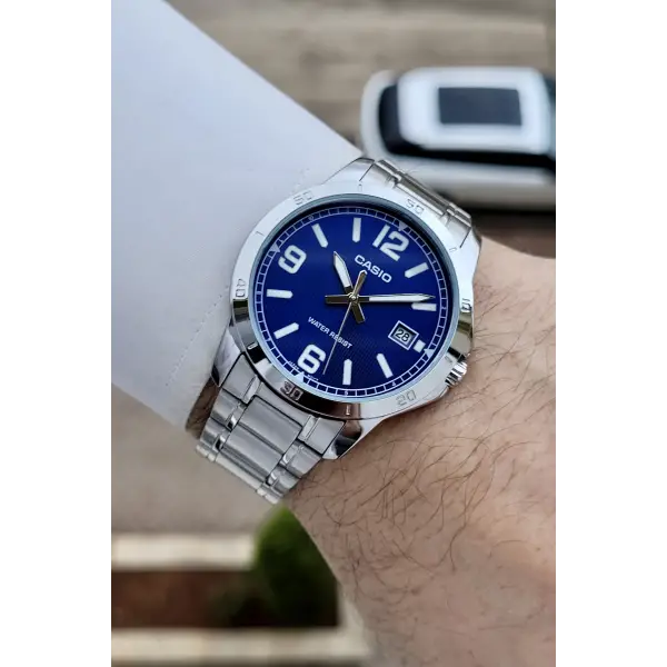 Kadranı Lacivert Gümüş Renk Hediye Paketli Erkek Kol Saati