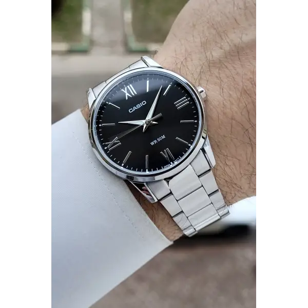 Casio Kadranı Siyah Kordonu Gümüş Renk 40 mm Erkek Kol Saati