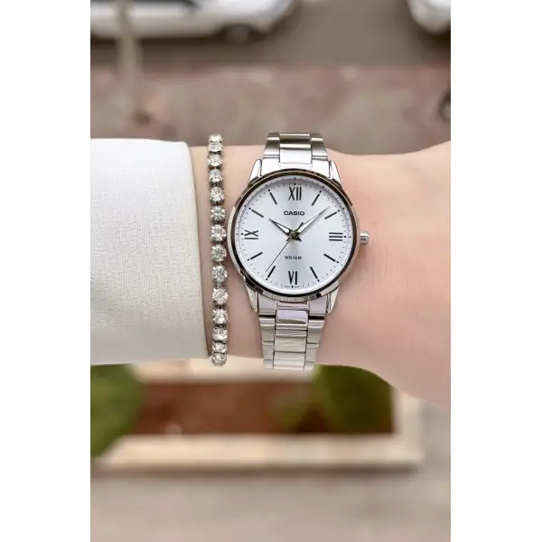Casio Kadın Kol Saati