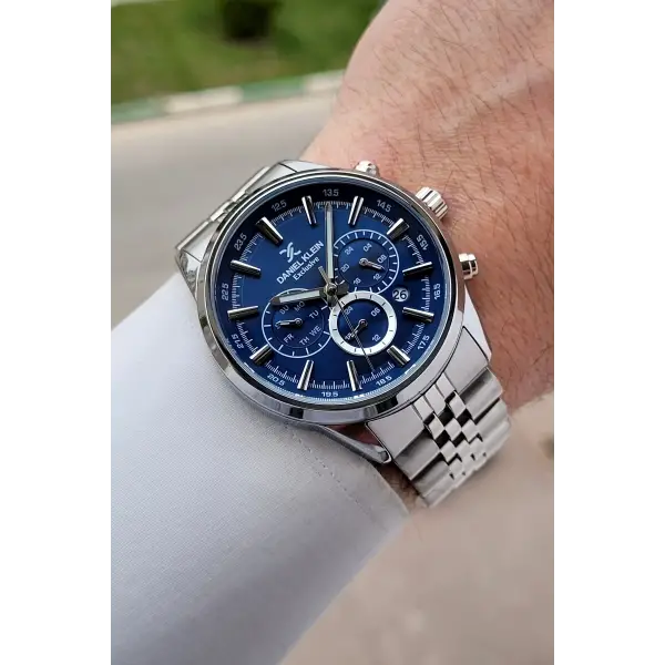 Kadranı Lacivert Kordonu Gümüş Renk 43 Mm 5 ATM Erkek Kol Saati