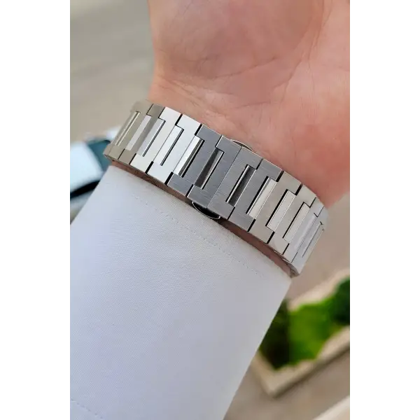 Gümüş Renk 43 mm Erkek Kol Saati