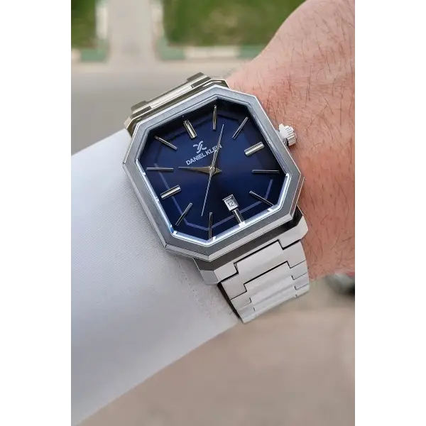 Kadranı Lacivert Kordonu Gümüş Renk Erkek Kol Saati