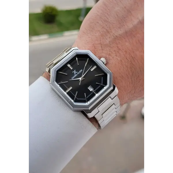 Kadranı Siyah Kordonu Gümüş Renk Erkek Kol Saati