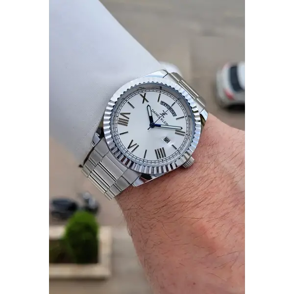 Gümüş Renk 42,5 Mm 5 ATM Erkek Kol Saati