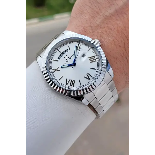 Gümüş Renk 42,5 Mm 5 ATM Erkek Kol Saati