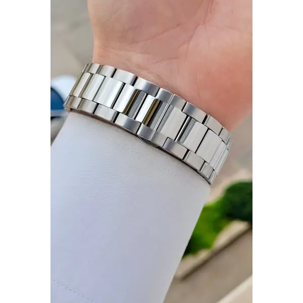 Gümüş Renk 42,5 Mm 5 ATM Erkek Kol Saati