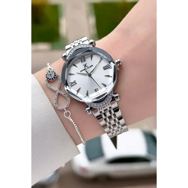 Gümüş Renk Kesme Camlı Kadın Kol Saati Ve Bileklik