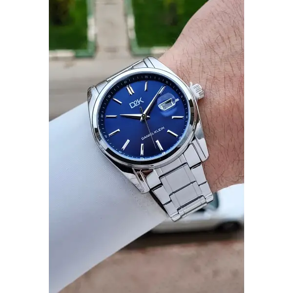 Kadranı Lacivert Kordonu Gümüş Renk 42 Mm Erkek Kol Saati