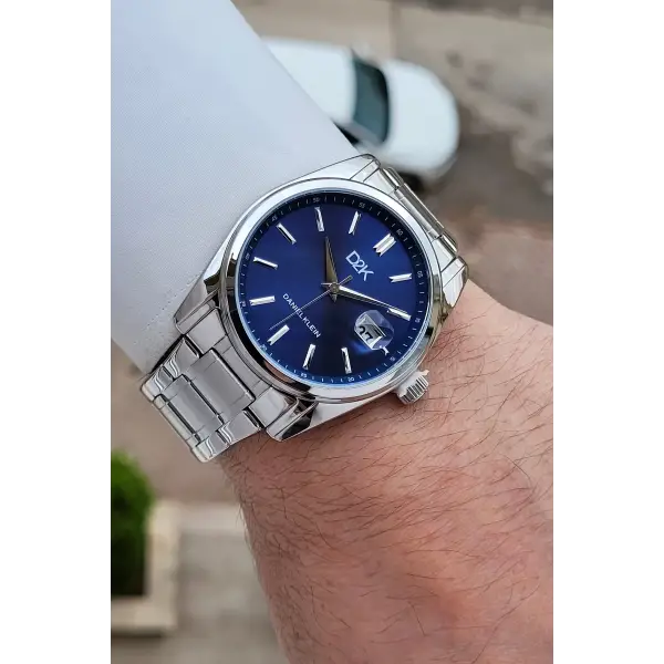 Kadranı Lacivert Kordonu Gümüş Renk 42 Mm Erkek Kol Saati