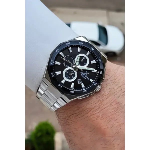 Kadranı Siyah Kordonu Gümüş Renk 43,5 Mm Erkek Kol Saati