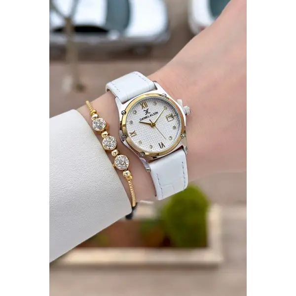 Kasası Gold Gümüş Kordonu Beyaz Renk 29 Mm Kadın Kol Saati ve Bileklik