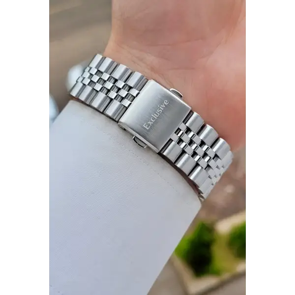 Kadranı Mavi Kordonu Gümüş Renk 44,5 Mm Erkek Kol Saati