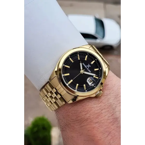 Kadranı Siyah Kordonu Gold Renk 42 Mm Erkek Kol Saati