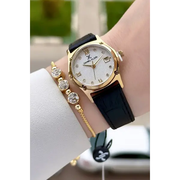 Kasası Gold Kordonu Siyah Renk 29 Mm Kadın Kol Saati ve Bileklik