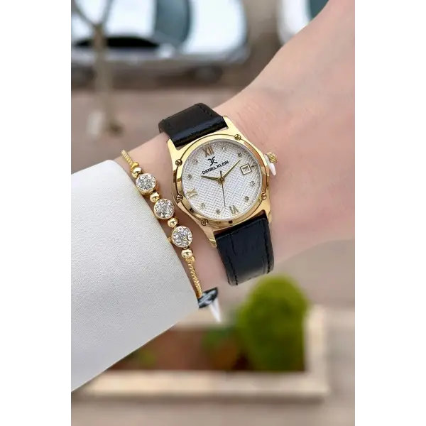 Kasası Gold Kordonu Siyah Renk 29 Mm Kadın Kol Saati ve Bileklik