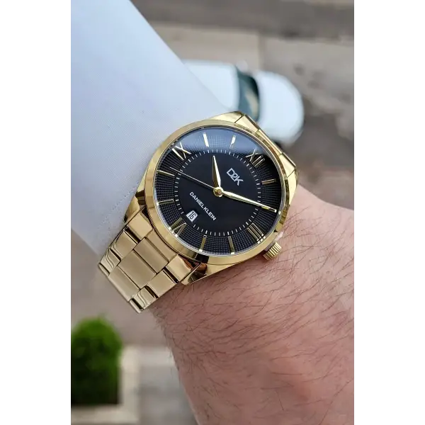 Kadranı Siyah Kordonu Gold Renk 42 Mm Erkek Kol Saati