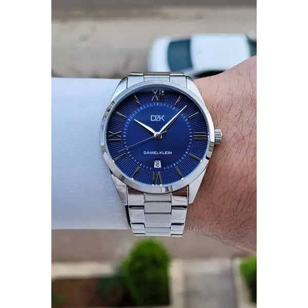 Kadranı Lacivert Kordonu Gümüş Renk 42 Mm Erkek Kol Saati
