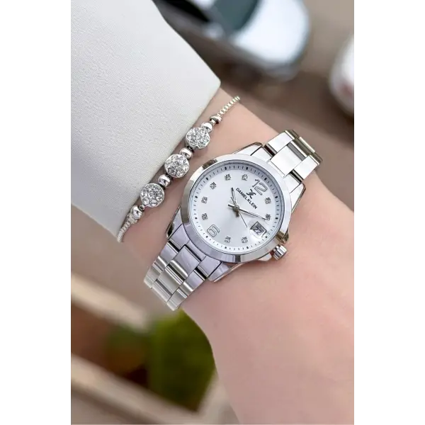 Gümüş Renk 28 mm Kadın Kol Saati ve Bileklik