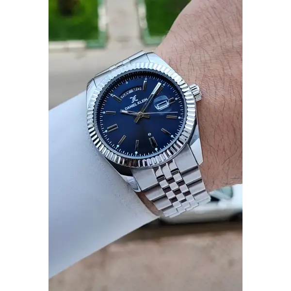 Kadranı Lacivert Kordonu Gümüş Renk 42 Mm Erkek Kol Saati