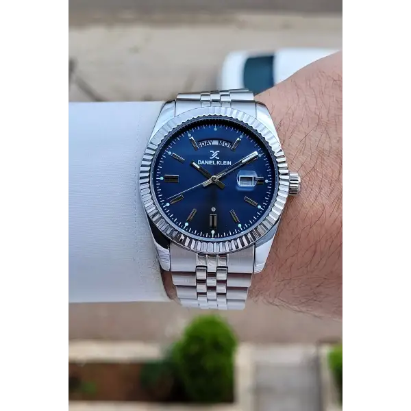 Kadranı Lacivert Kordonu Gümüş Renk 42 Mm Erkek Kol Saati