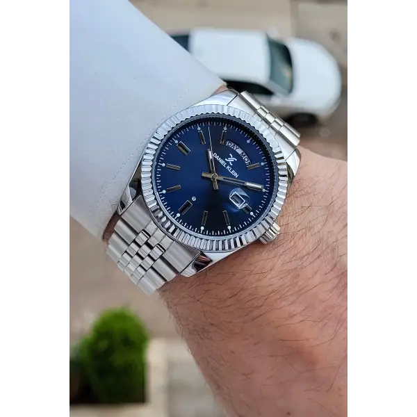 Kadranı Lacivert Kordonu Gümüş Renk 42 Mm Erkek Kol Saati