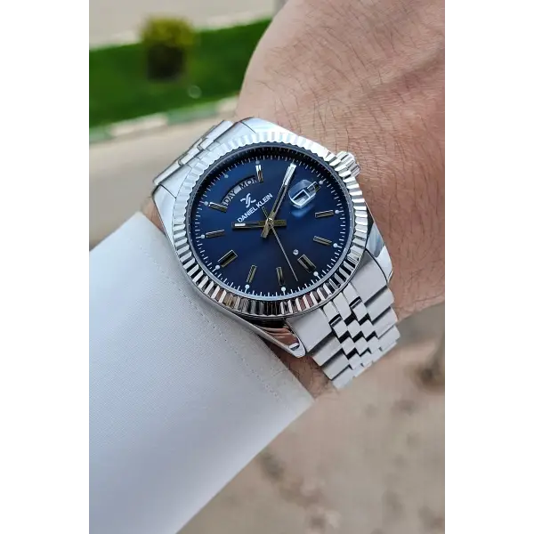 Kadranı Lacivert Kordonu Gümüş Renk 42 Mm Erkek Kol Saati