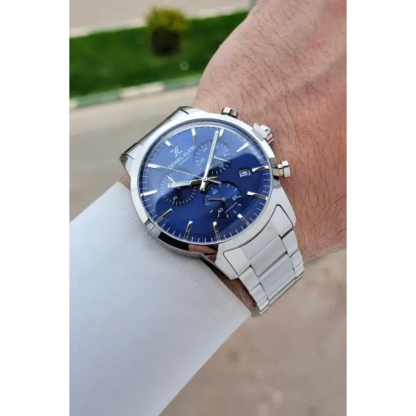 Kadranı Lacivert Kordonu Gümüş Renk İç Göstergeleri Aktif 44 Mm Erkek Kol Saati