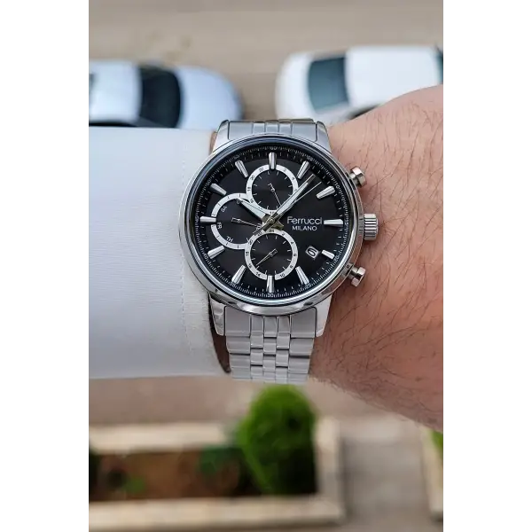 Kadranı Siyah Kordonu Gümüş Renk İç Göstergeleri Aktif 41 Mm Erkek Kol Saati