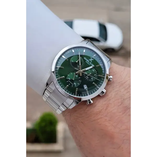 Kadranı Yeşil Kordonu Gümüş Renk İç Göstergeleri Aktif 44 Mm Erkek Kol Saati