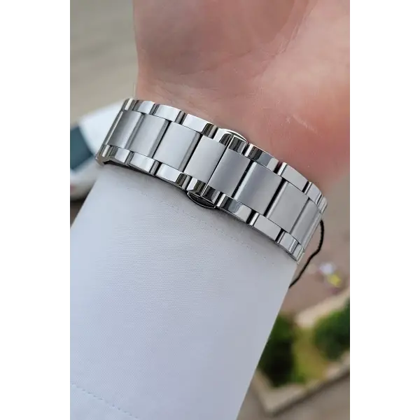 Kadranı Yeşil Kordonu Gümüş Renk İç Göstergeleri Aktif 44 Mm Erkek Kol Saati