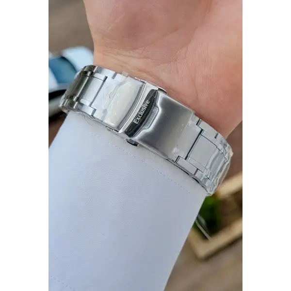 Kadranı Yeşil Kordonu Gümüş Renk 44 Mm İç Göstergeleri Aktif Erkek Kol Saati