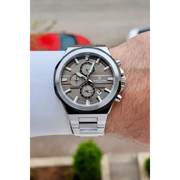Kadranı Kahverengi Kordonu Gümüş Renk 44 Mm İç Göstergeleri Aktif Erkek Kol Saati