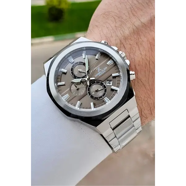 Kadranı Kahverengi Kordonu Gümüş Renk 44 Mm İç Göstergeleri Aktif Erkek Kol Saati