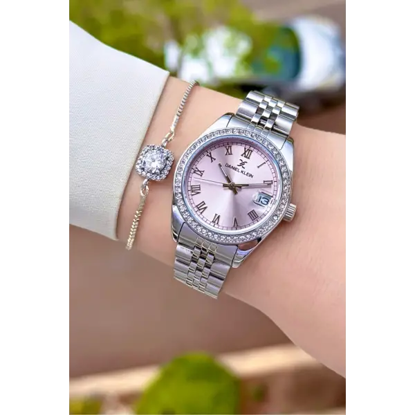 Kadranı Pembe Kordonu Gümüş Renk 33 Mm Kadın Kol Saati