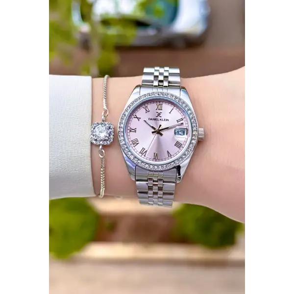 Kadranı Pembe Kordonu Gümüş Renk 33 Mm Kadın Kol Saati