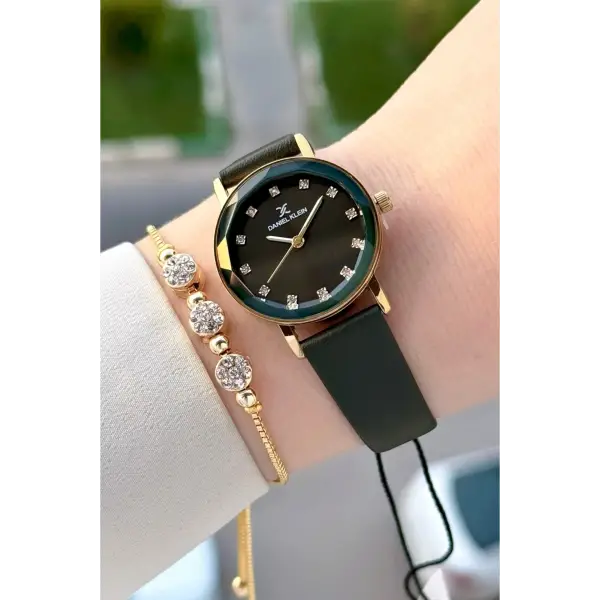 Kasası Gold Kordonu Yeşil Renk 28 Mm Hediye Paketli Kadın Kol Saati