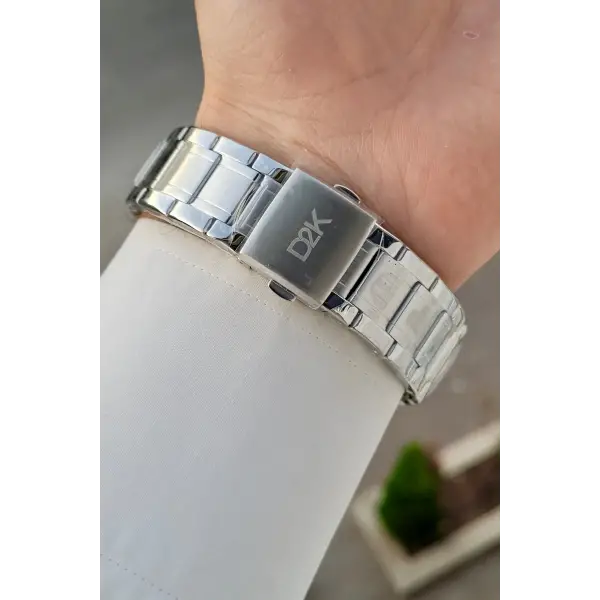 Gümüş Renk 42,5 Mm Hediye Paketli Erkek Kol Saati