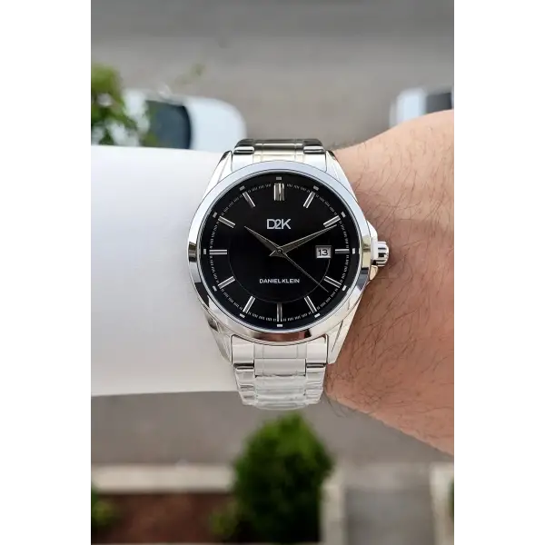 Kadranı Siyah Kordonu Gümüş Renk 42,5 Mm Hediye Paketli Erkek Kol Saati