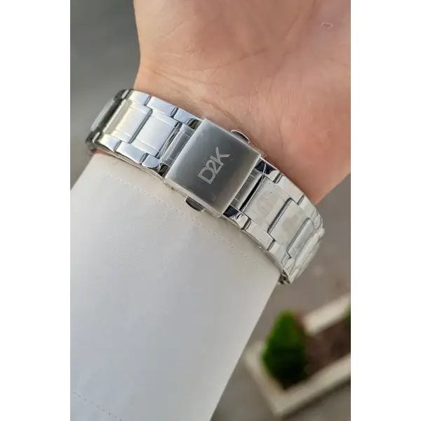 Kadranı Lacivert Kordonu Gümüş Renk 42,5 Mm Hediye Paketli Erkek Kol Saati