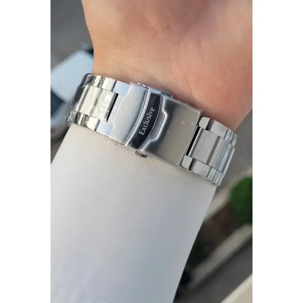 Kadranı Lacivert Kordonu Gümüş Renk 46,5 Mm Hediye Paketli Erkek Kol Saati