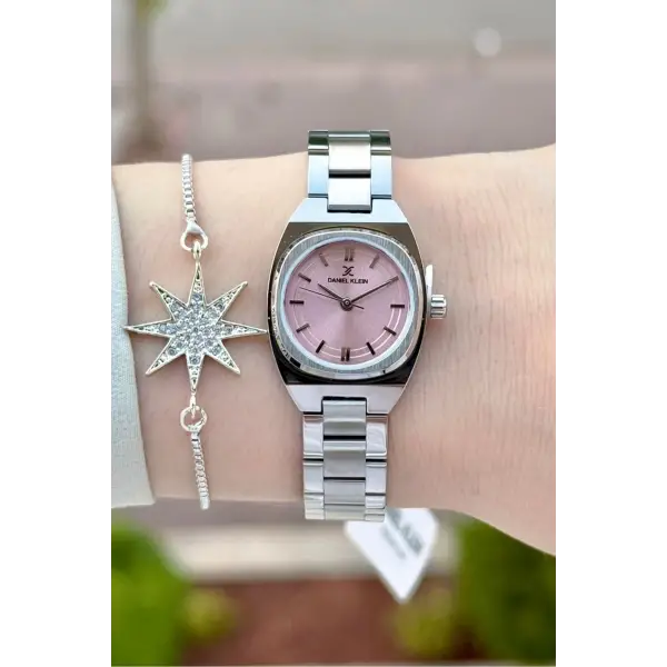 Kadranı Pembe Kordonu Gümüş Renk Hediye Paketli 22,5 Mm Kadın Kol Saati